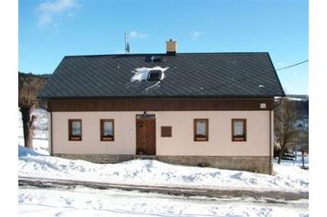 Czechy Privát Zlatá Olešnice, Zewnątrz